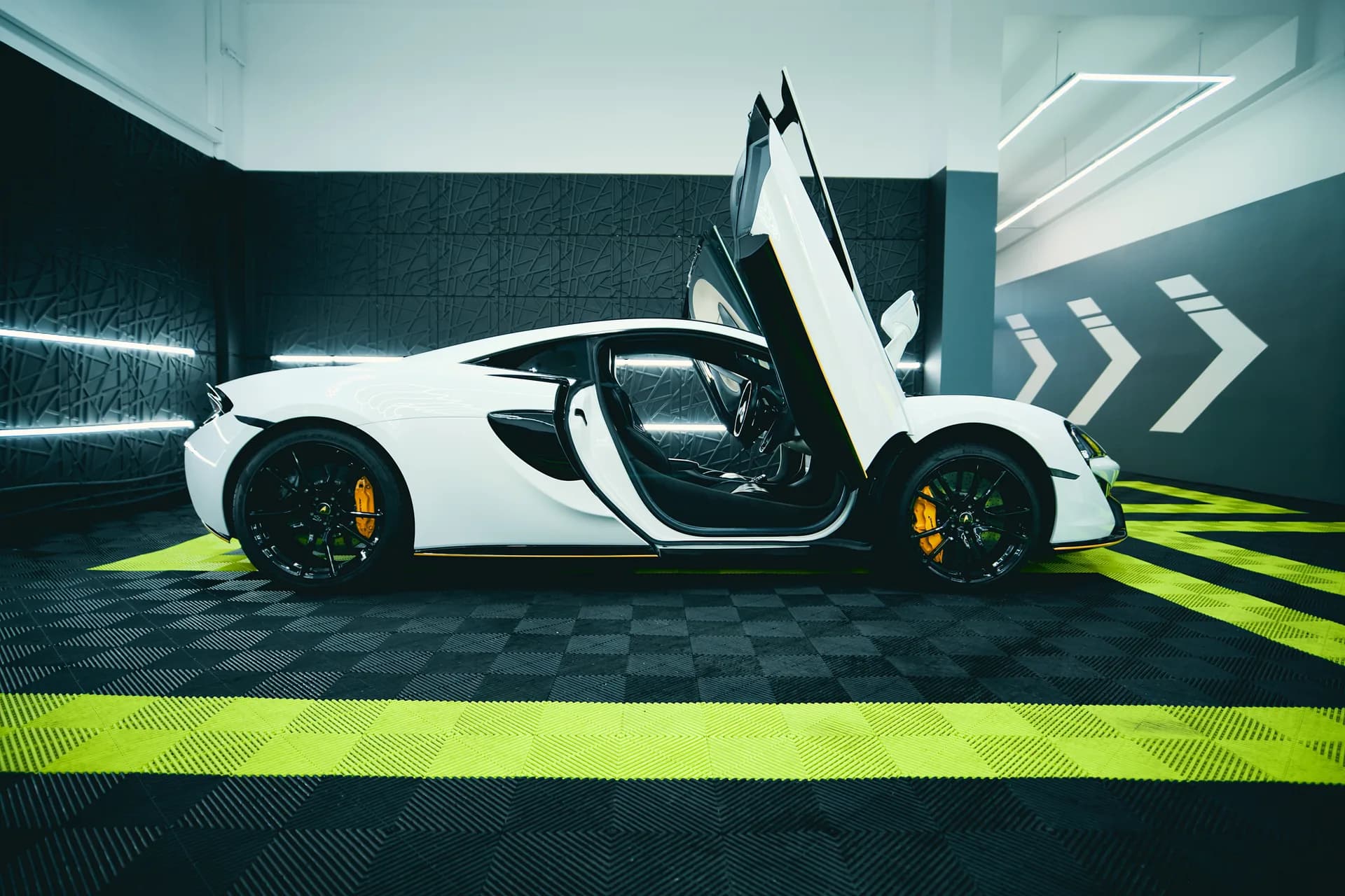 Сколько стоит керамическое покрытие в Варшаве?